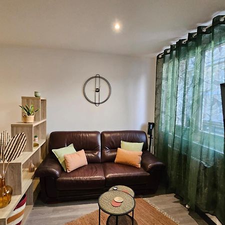 Nassau2 F1 Apartment โบเวส์ ภายนอก รูปภาพ