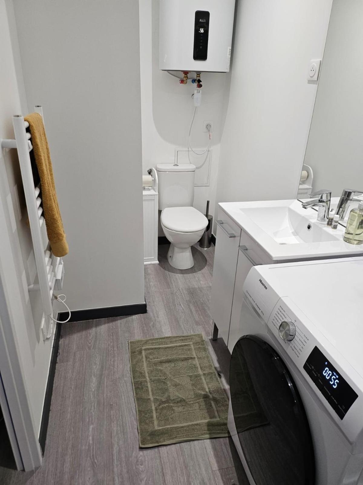 Nassau2 F1 Apartment โบเวส์ ภายนอก รูปภาพ
