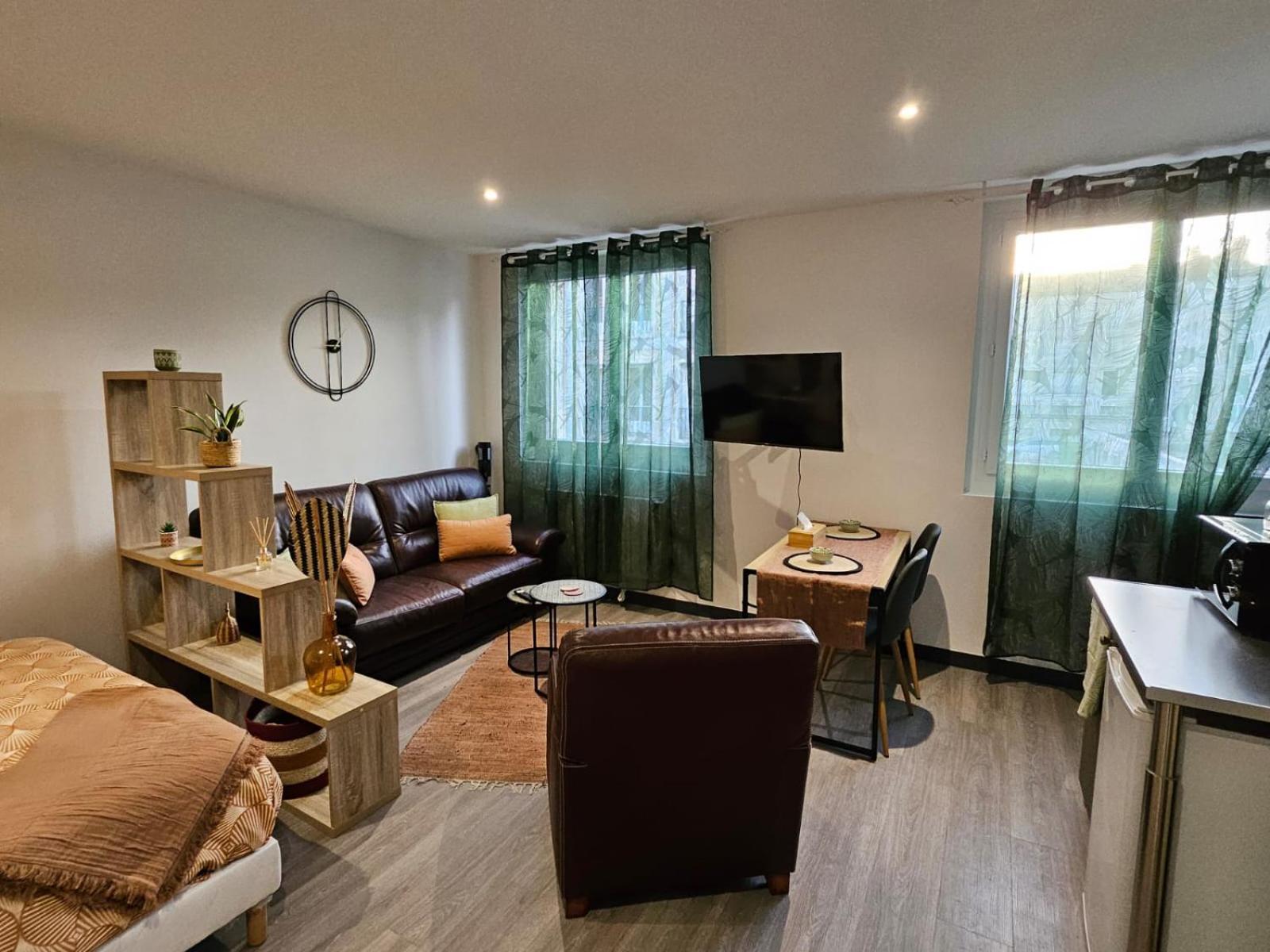 Nassau2 F1 Apartment โบเวส์ ภายนอก รูปภาพ